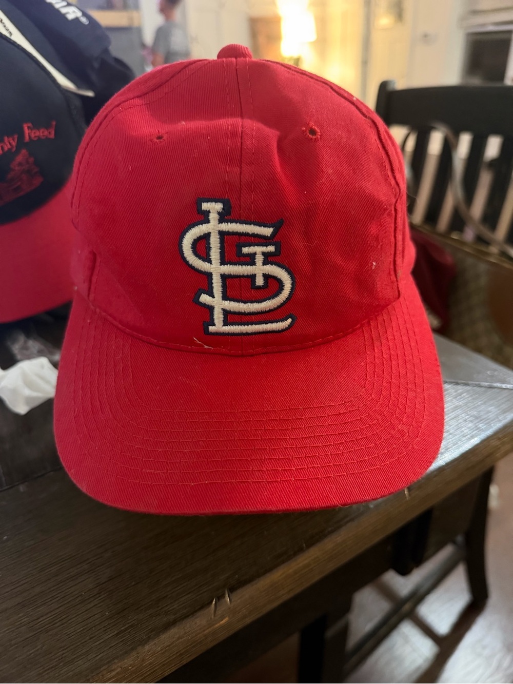 St. Louis Cardinals Red Baseball Cap - Official Team Logo